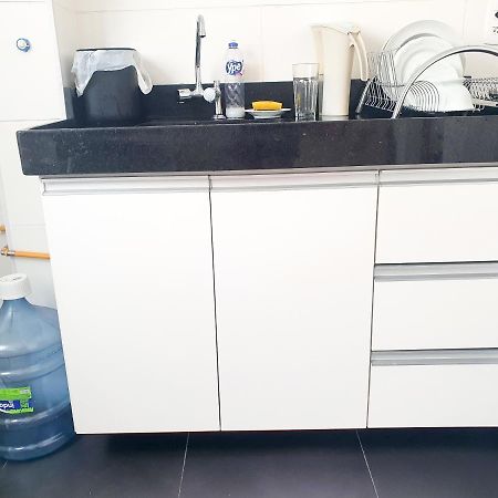 Apartamento Perto Da Praia E Do Aeroporto Appartamento Lauro de Freitas Esterno foto
